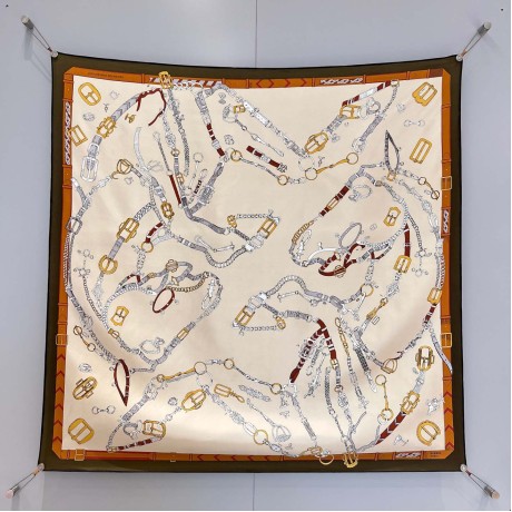 Scarf-Her-074