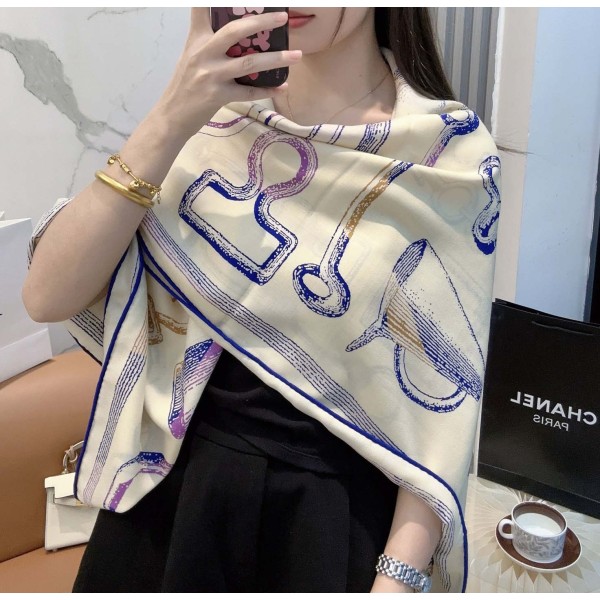 Scarf-Her-075