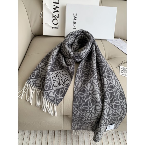 Scarf-Loe-076