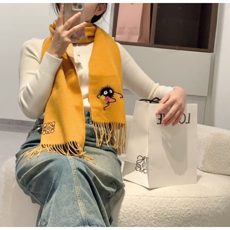 Scarf-Loe-081