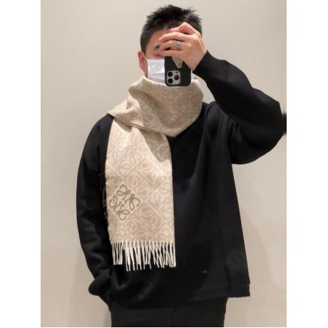 Scarf-Loe-086