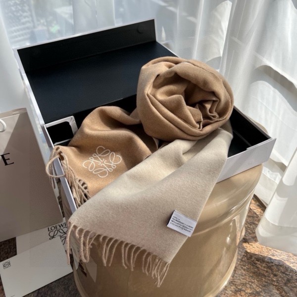 Scarf-Loe-108