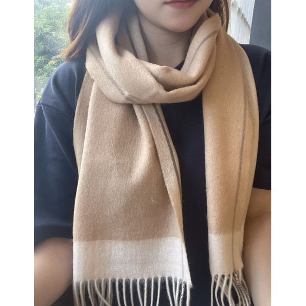 Scarf-Loe-117