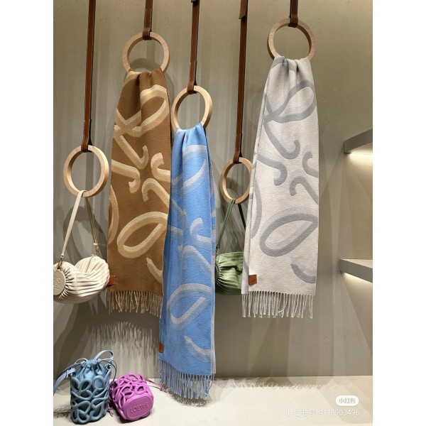 Scarf-Loe-137