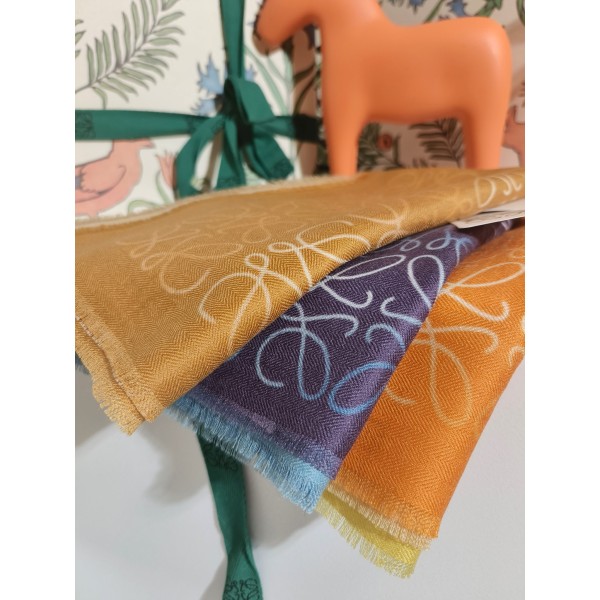 Scarf-Loe-138