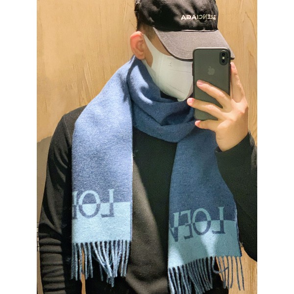 Scarf-Loe-165