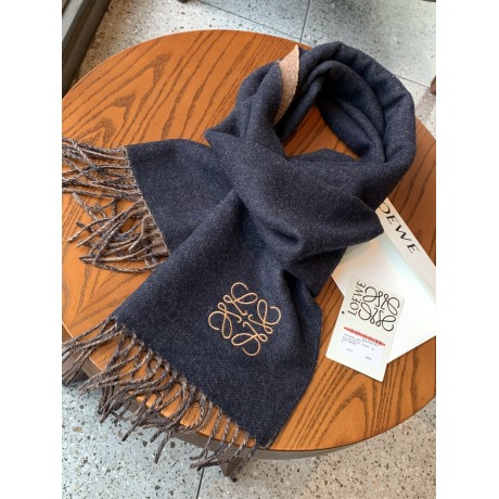 Scarf-Loe-173