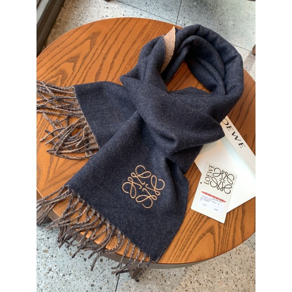 Scarf-Loe-173