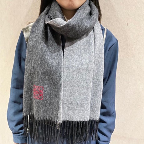 Scarf-Loe-182