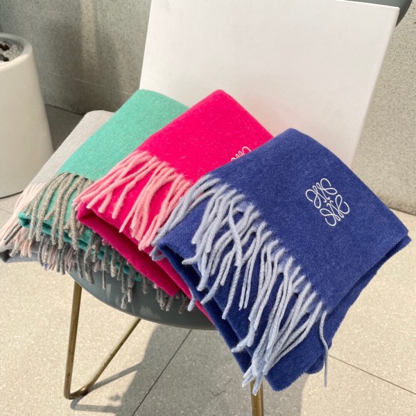 Scarf-Loe-184