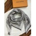 Scarf-lv-057