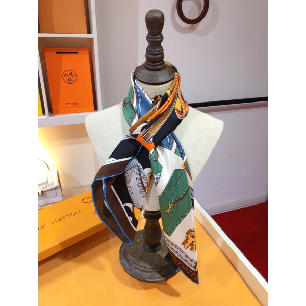 Scarf-lv-081