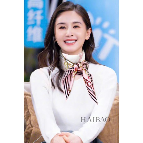 Scarf-lv-083