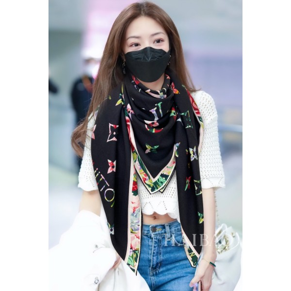 Scarf-lv-126
