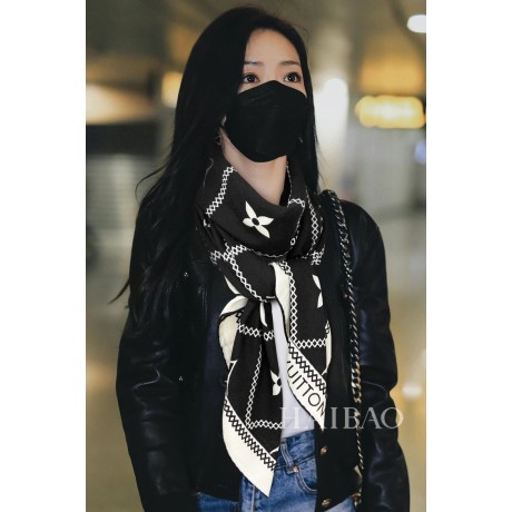 Scarf-lv-129