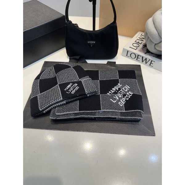 Scarf-lv-141