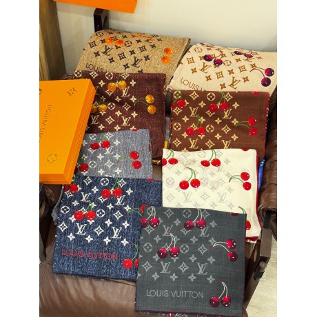Scarf-lv-147