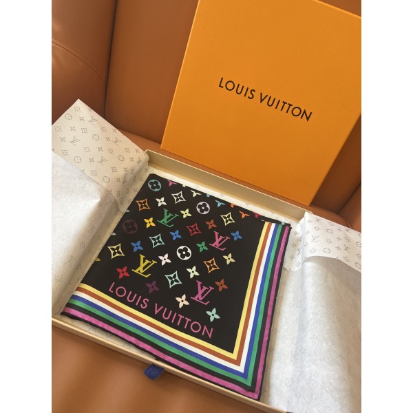 Scarf-lv-161