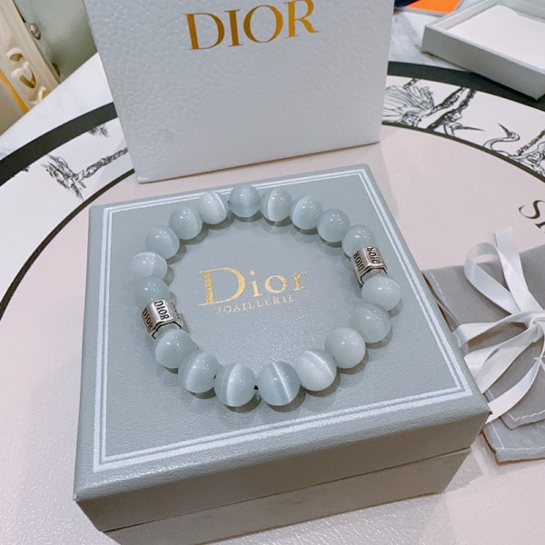 Shi-Dior-083