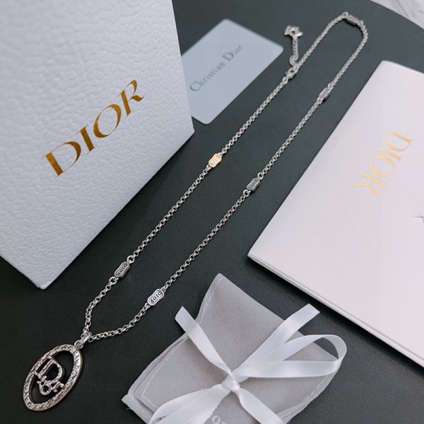Shi-Dior-099