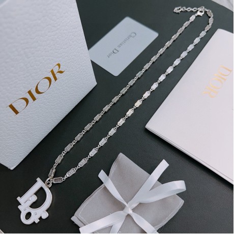 Shi-Dior-105