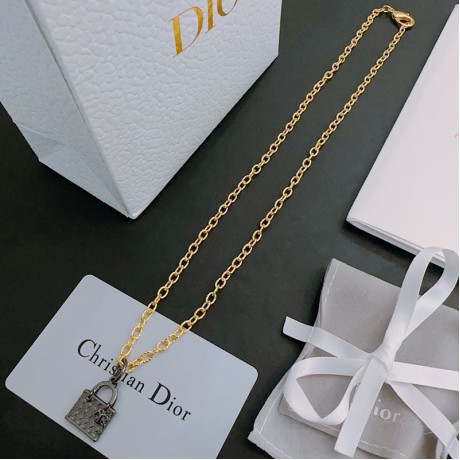 Shi-Dior-164