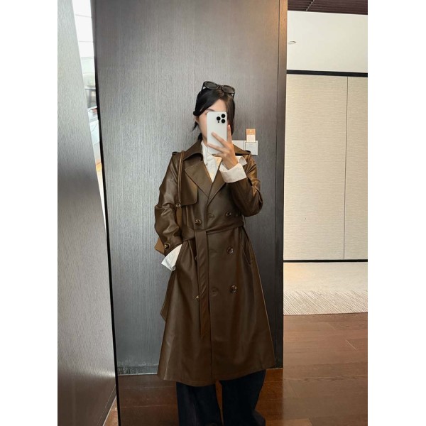 Yi-burberry-004