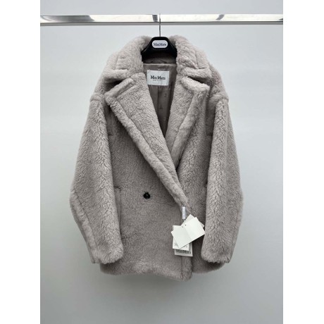 Yi-burberry-042