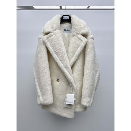 Yi-burberry-043