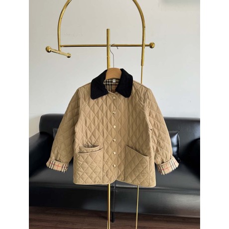 Yi-burberry-058