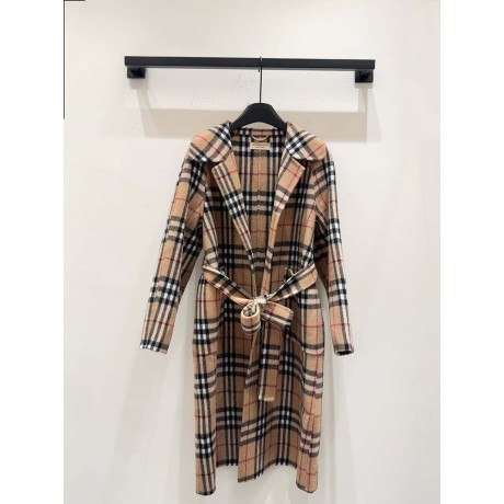 Yi-burberry-059