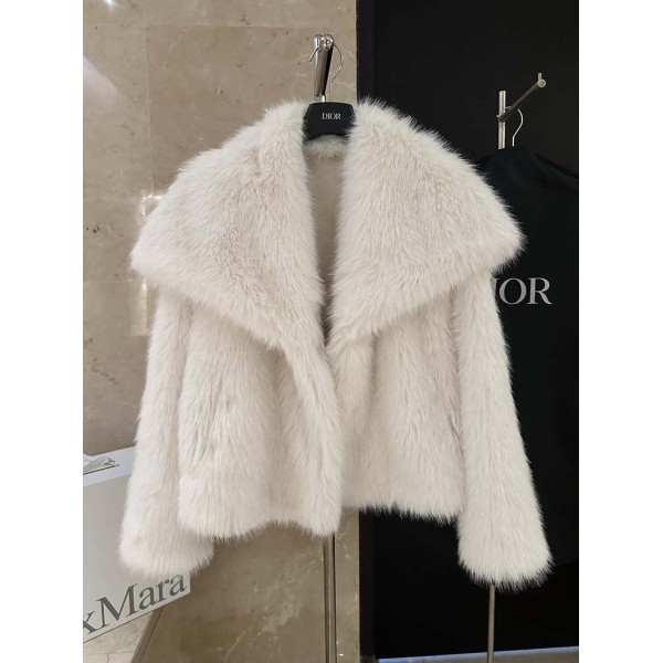 Yi-Dior-003