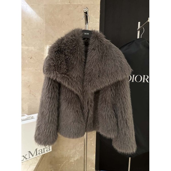 Yi-Dior-005