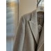 Yi-Loewe-001