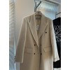 Yi-Loewe-003