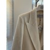 Yi-Loewe-003