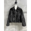 Yi-Loewe-005