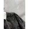 Yi-Loewe-005