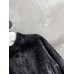 Yi-Loewe-010