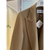 Yi-Loewe-011