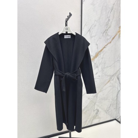 Yi-Loewe-018