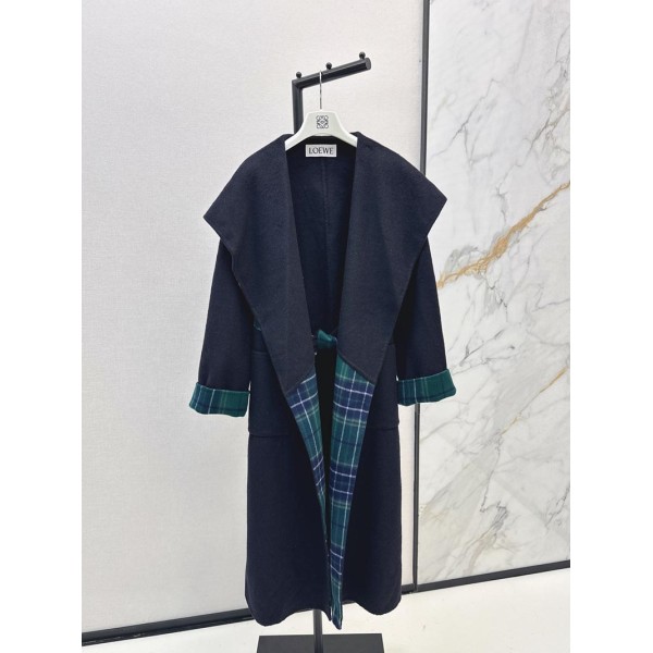 Yi-Loewe-020