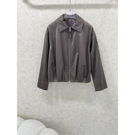Yi-Loewe-023