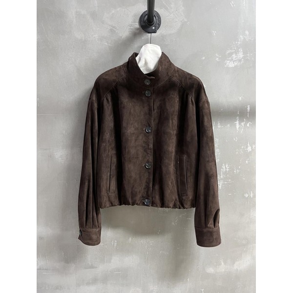 Yi-Loewe-024
