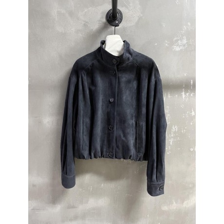 Yi-Loewe-028