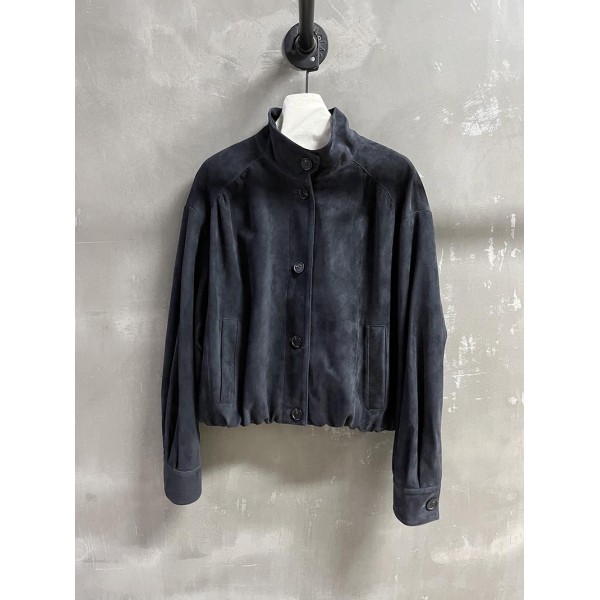 Yi-Loewe-028