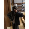 Yi-Loewe-029