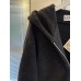 Yi-Loewe-030