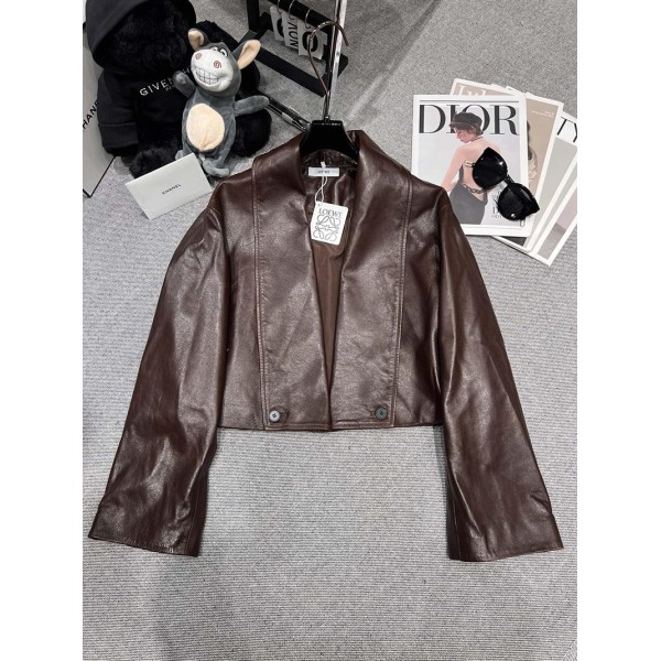 Yi-Loewe-033