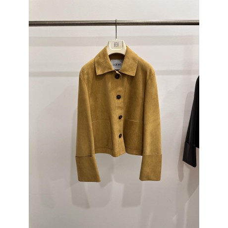 Yi-Loewe-036
